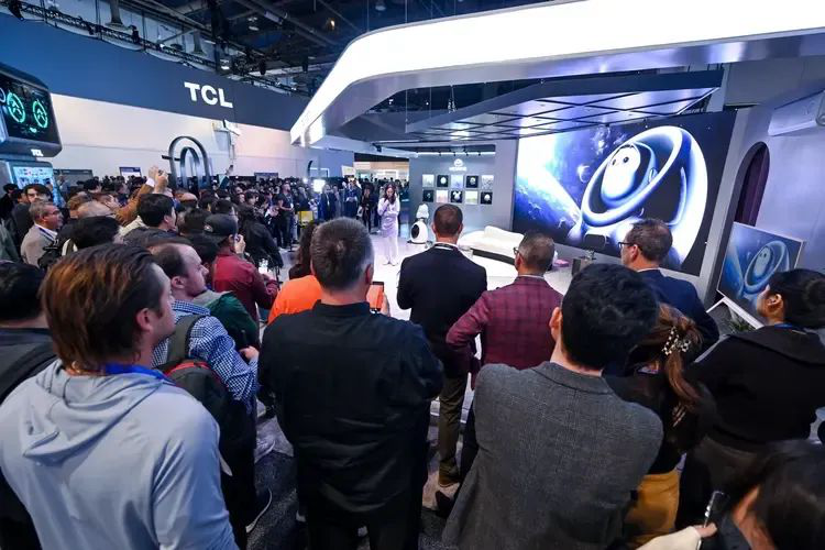 CES 2025暴走三天，这一场科技春晚，我看到了硬核新品和贯穿全场AI-第36张图片-科技快讯