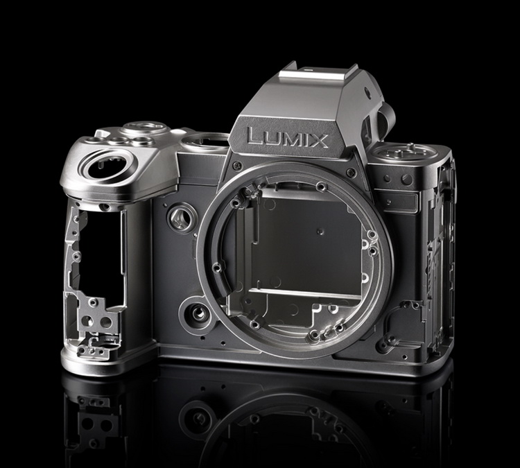指标看齐电影机、价格看齐相机 松下Lumix S1RM2玩起错位竞争-第8张图片-科技快讯
