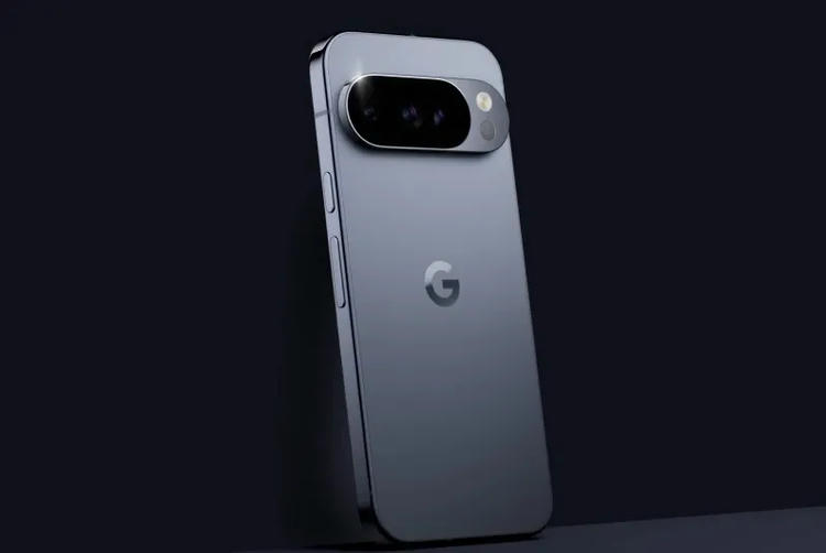 谷歌Pixel 10 Pro Fold渲染图泄露 延续厚重机身设计被指过时-第2张图片-科技快讯