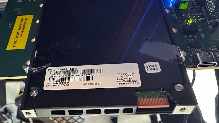 美光展出PCIe 6.0固态硬盘，顺序读写速度高达30250MB/s！-第3张图片-科技快讯