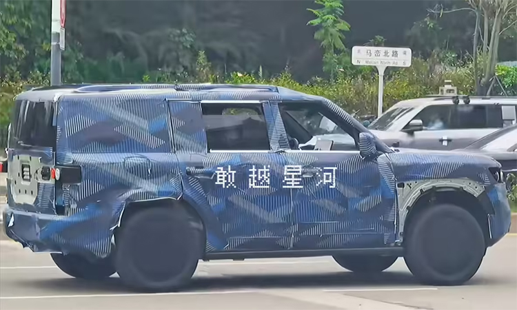 疑似方程豹钛7谍照曝光，硬派造型，尺寸接近豹5-第4张图片-科技快讯