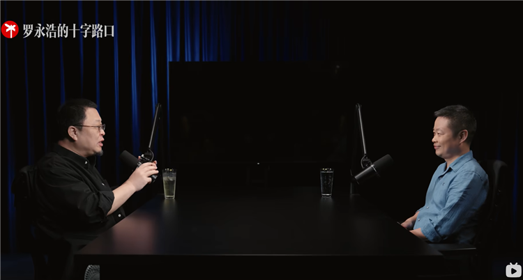 罗永浩对话何小鹏：手机失利背后，是产品还是时机问题？-第1张图片-科技快讯