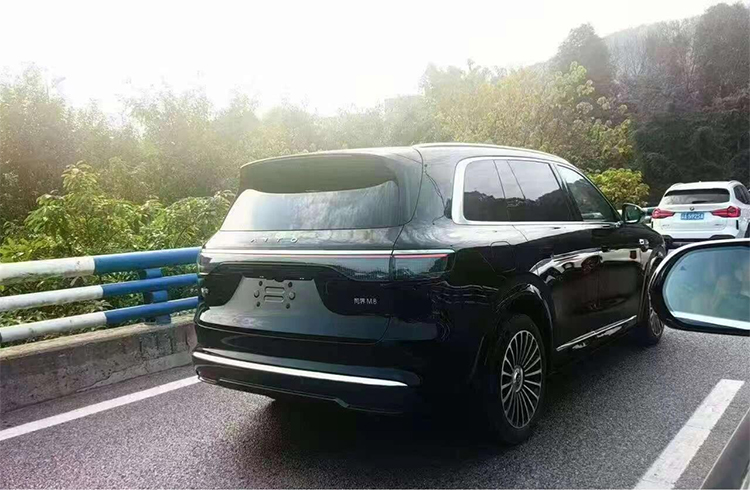 问界M8无伪装谍照曝光，尺寸几乎与M9相当-第4张图片-科技快讯