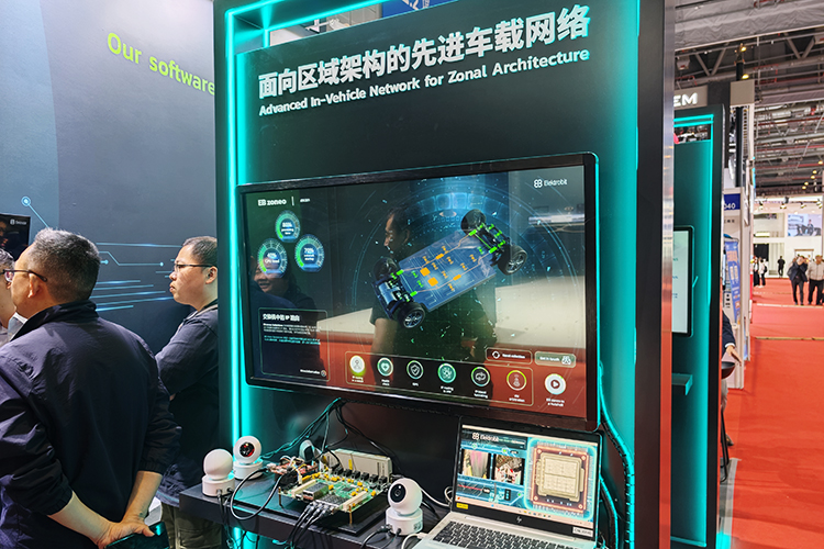 拥有5大亮点的硬核技术！Elektrobit带来从云端至车端的SDV创新技术路线-第6张图片-科技快讯
