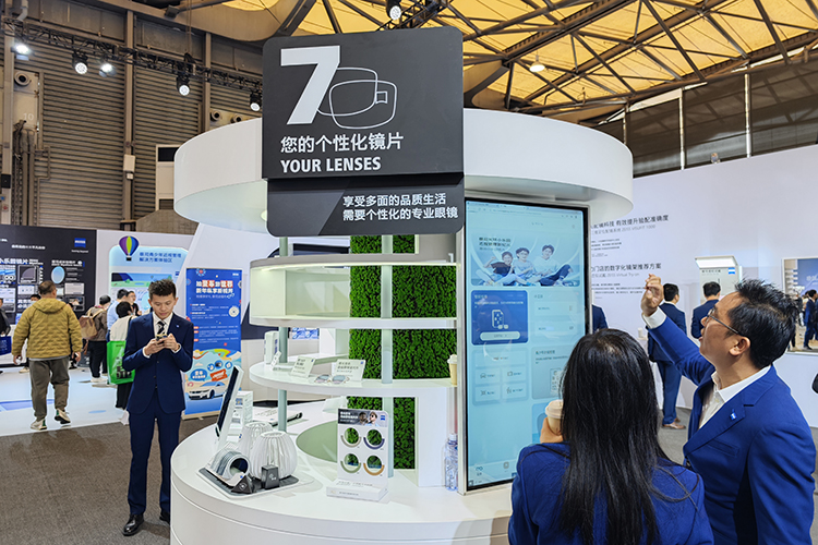 有AI、有护眼、还有黑科技镜片！ 第二十三届中国国际眼镜业展干货满满-第17张图片-科技快讯