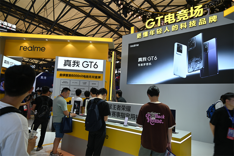 顶流游戏神机？真我GT6原生120帧游戏体验燃爆CJ2024-第5张图片-科技快讯