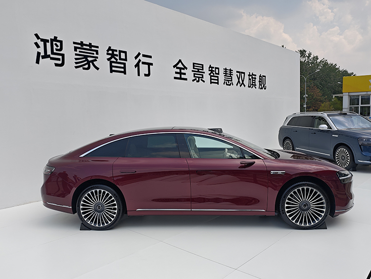 39.98万元起，鸿蒙智行看家车型享界 S9正式上市-第6张图片-科技快讯