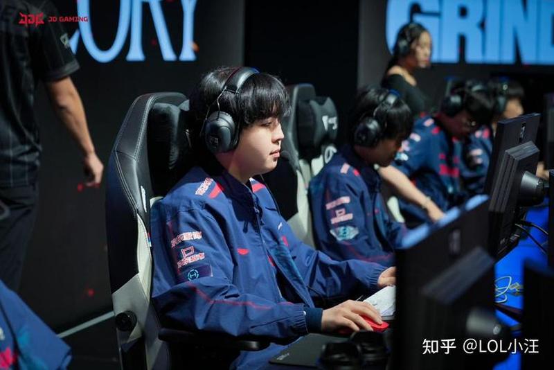 《英雄联盟》S13半决赛将正式打响 首次LPL三支队伍都挺进四强-第1张图片-科技快讯