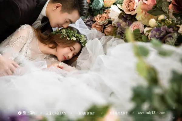婚纱照的拍摄要求(怎样拍摄油画婚纱照-)-第2张图片-科技快讯 婚纱照的拍摄要求(怎样拍摄油画婚纱照-)-第2张图片-科技快讯