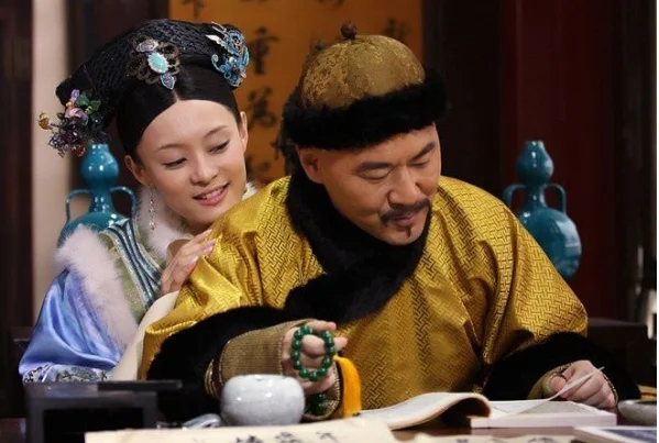 甄嬛传导演演的太监吗(甄嬛传的导演是谁啊)-第5张图片-科技快讯
