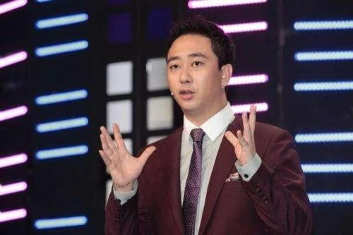王自健老婆为什么打他(谁有王自健老婆的照片,发一张-)-第4张图片-科技快讯