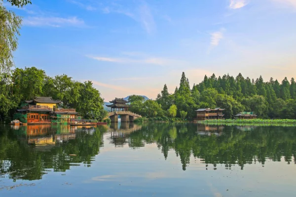 西湖在哪里(瘦西湖和西湖的区别)-第3张图片-科技快讯