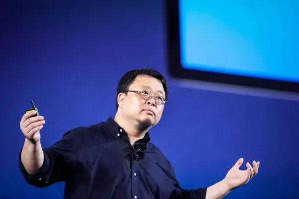 罗永浩完爆王自如 罗永浩VS王自如舌战视频(王自如和罗永浩吵什么)-第3张图片-科技快讯 罗永浩完爆王自如 罗永浩VS王自如舌战视频(王自如和罗永浩吵什么)-第3张图片-科技快讯