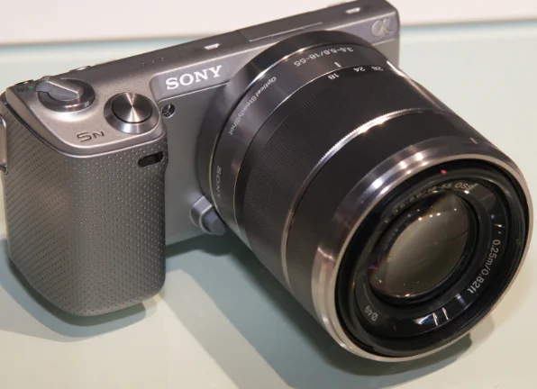 索尼nex-5n、5c、5r、5t有什么区别(nex 5n 比单反差多少)-第1张图片-科技快讯 索尼nex-5n、5c、5r、5t有什么区别(nex 5n 比单反差多少)-第1张图片-科技快讯