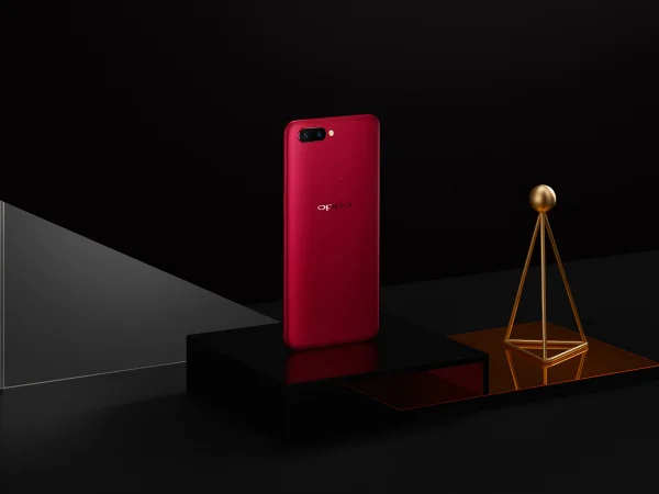 xphone间谍是假的吗(你是比较期待xphone还是nexus5-)-第1张图片-科技快讯 xphone间谍是假的吗(你是比较期待xphone还是nexus5-)-第1张图片-科技快讯
