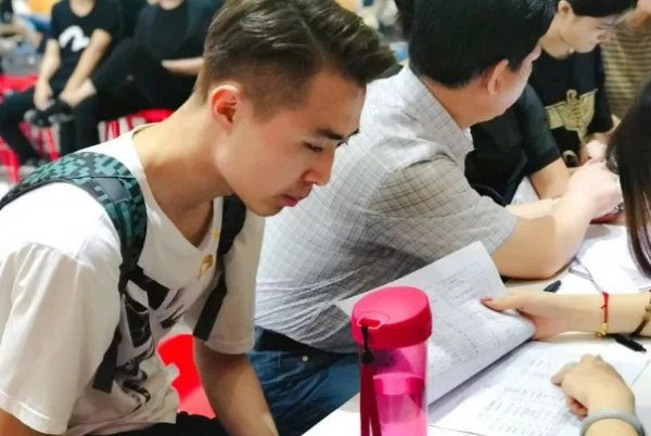 自由可投状态要持续多少天 怎么知道哪些学校有征集志愿-第1张图片-科技快讯