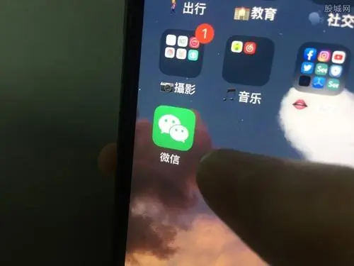 微信的拍了拍在哪里(微信拍了拍是怎么发的)-第7张图片-科技快讯