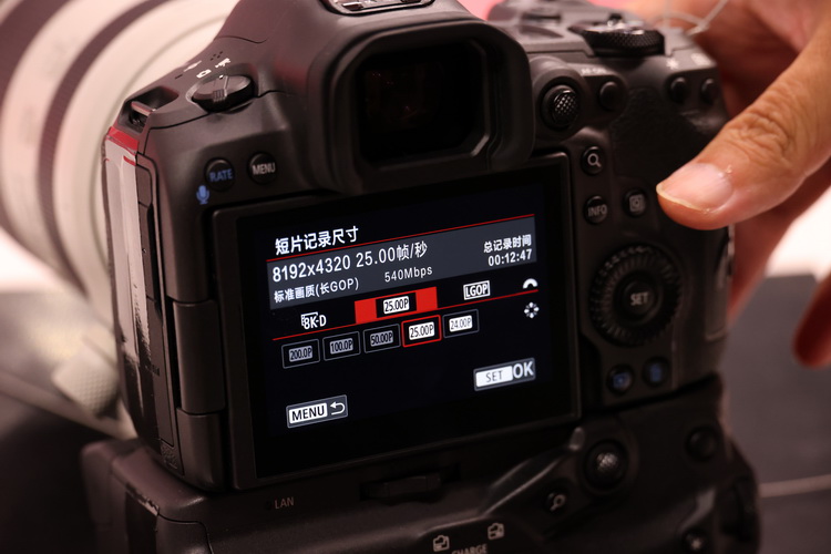 十字对焦、堆栈传感器 佳能EOS R5 Mark II、R1性能飙升、价格还有惊喜-第6张图片-科技快讯