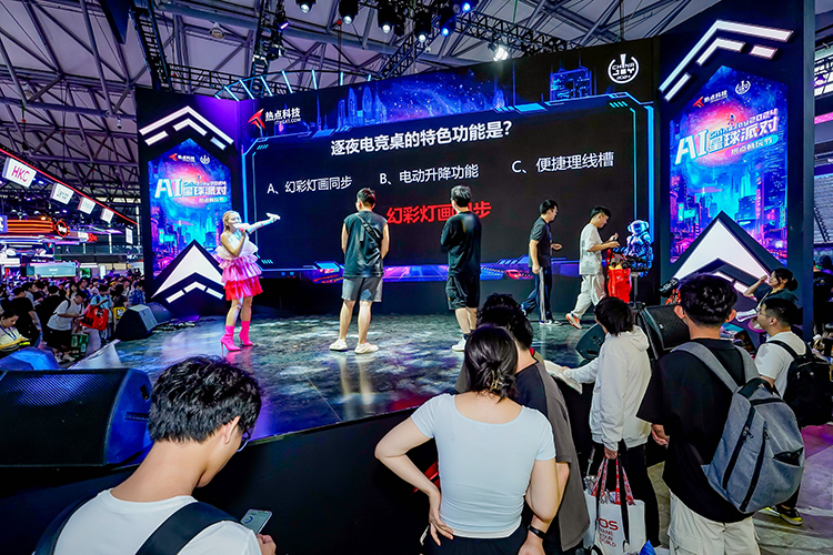 BLAST CS2总决赛同款电竞桌椅，逐夜亮相ChinaJoy2024-第2张图片-科技快讯