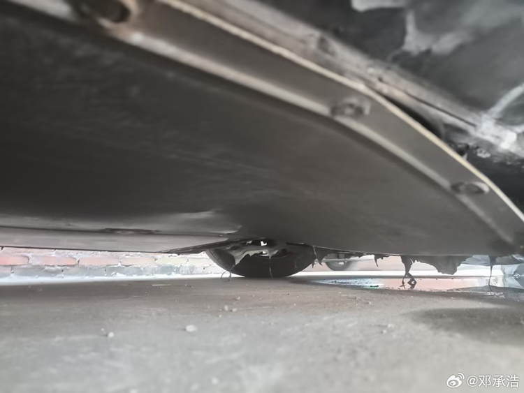 又一款新能源品牌汽车着火，但是这次没被骂，反而被夸了！-第4张图片-科技快讯