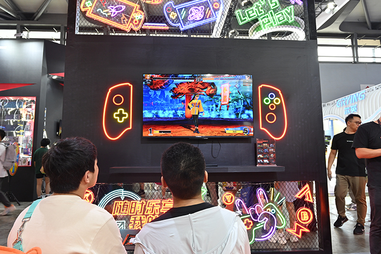 OnexPlayer携游戏掌机参展ChinaJoy，开展首日被游戏玩家瞬间挤满-第7张图片-科技快讯