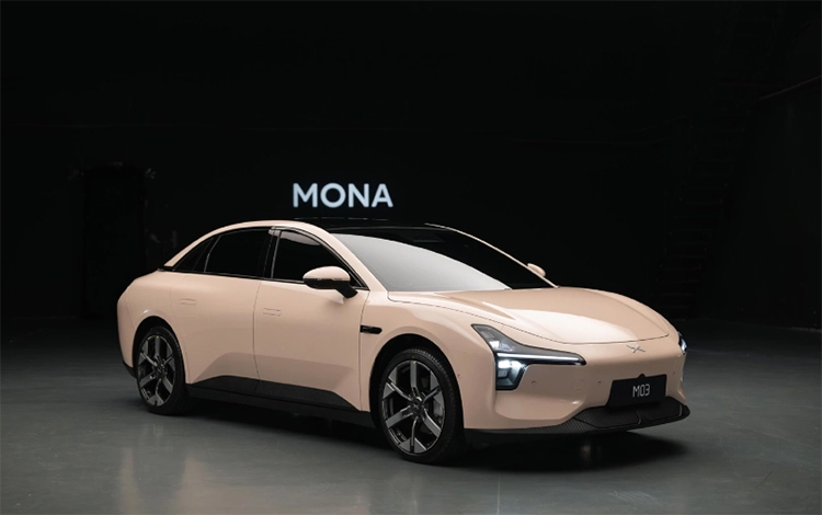 小鹏MONA M03内饰官图发布，将于8月正式发布-第4张图片-科技快讯