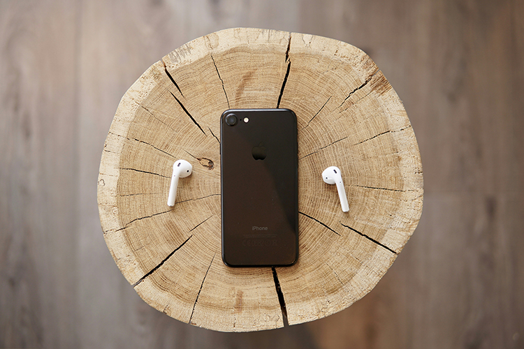 除了手机，还有新品！曝苹果9月将发布AirPods Pro 3和AirPods 4-第2张图片-科技快讯