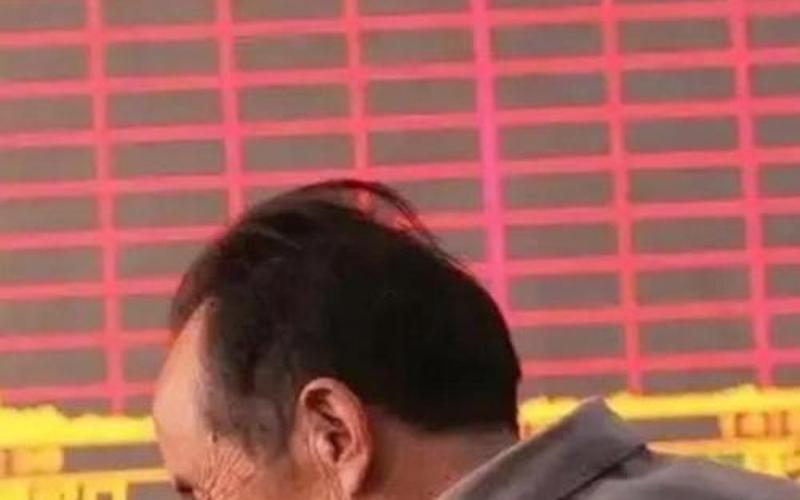 股民炒股又要凉了?配资炒股平台雪中送炭-第1张图片-金银屋 股民炒股又要凉了?配资炒股平台雪中送炭-第1张图片-金银屋