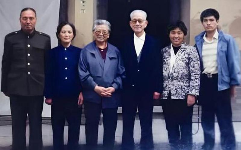 包含 *** 兒子的詞條