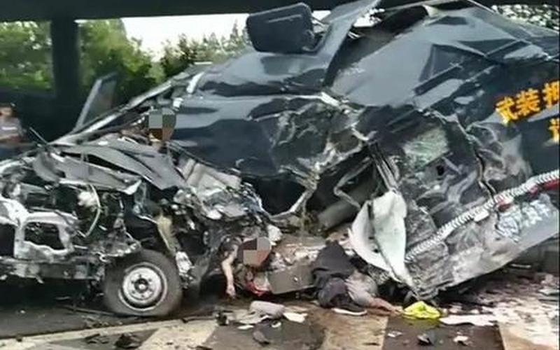 东莞暴雨运钞车被淹-东莞暴雨运钞车被淹死