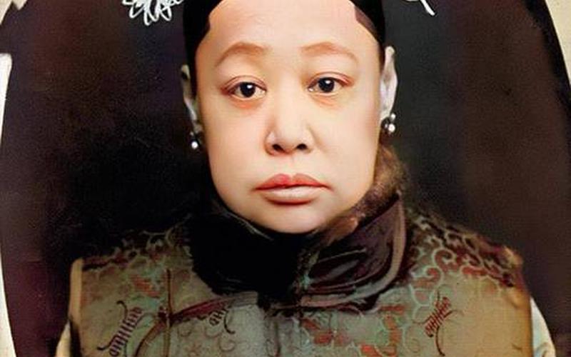 光绪皇帝的珍妃(光绪帝的妃子珍妃叫撒名字)