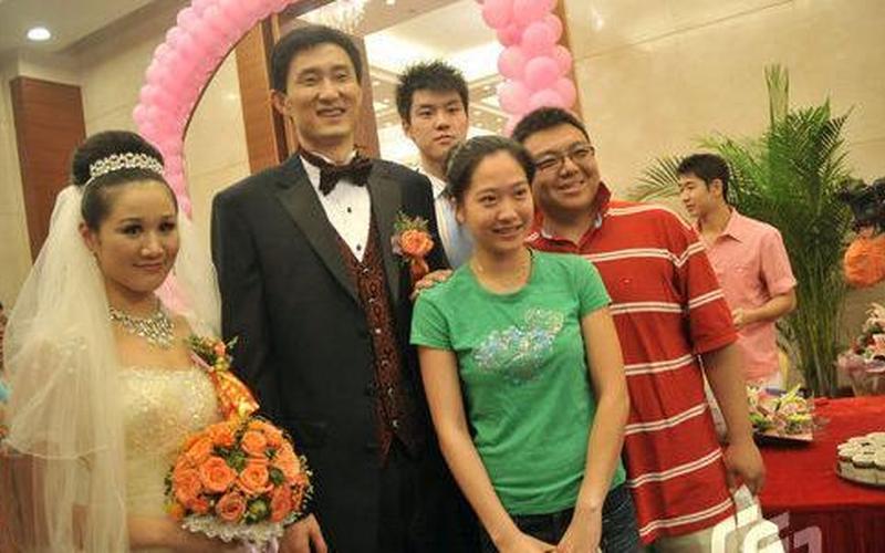 杜锋任妻子江涛(杜锋任妻子江涛照片)