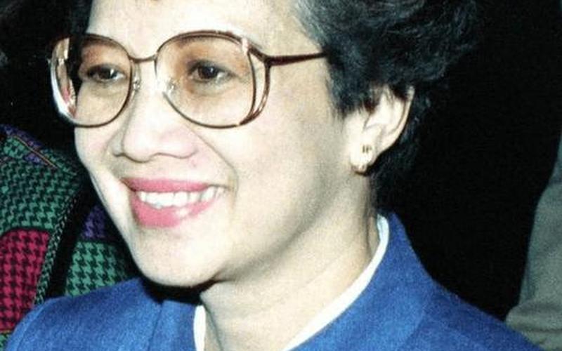 冰岛女总统携夫人访华-冰岛女总统携夫人访华 新闻联播