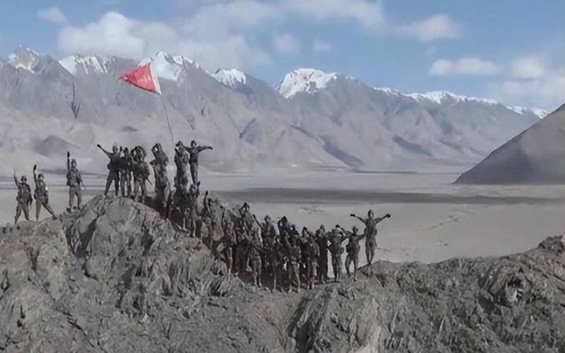 边防官兵在加勒万河谷庄严宣誓_加勒万河谷我国边防线在哪