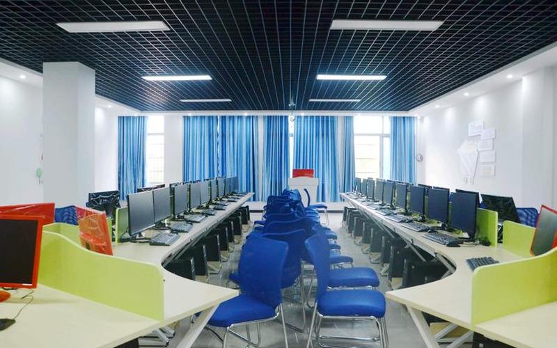 江西新华电脑学校好不好(江西新华电脑学校好不好学)-第1张图片-铖浩科技